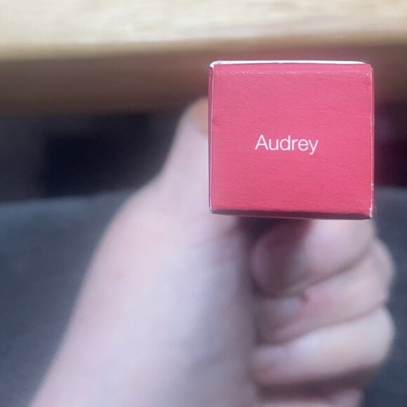 RMS Legendary Serum Lipstick in Audrey RESERVED - Picture 2 of 4